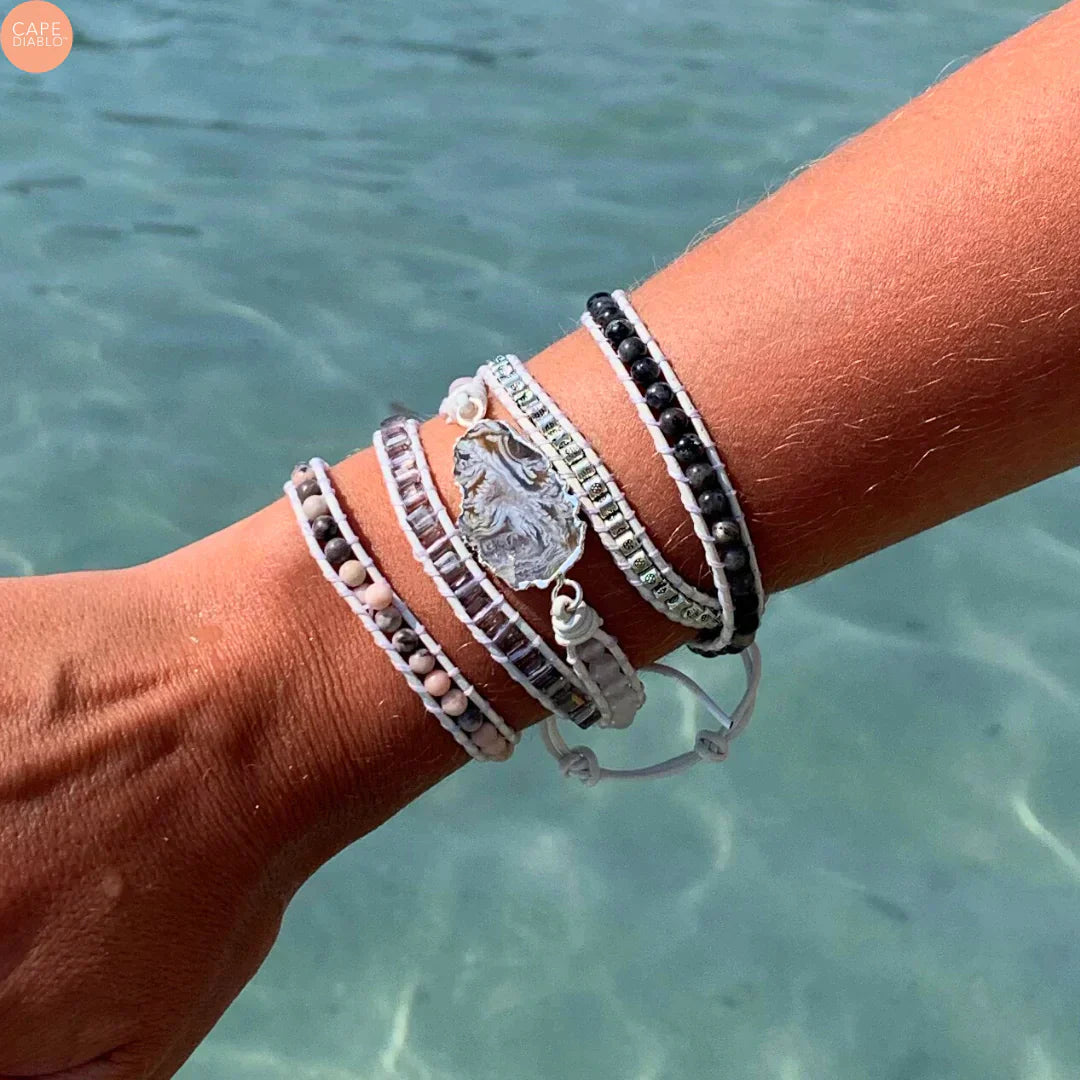 CAPE DIABLO ホワイトラブラドライトラップブレスレット(CDBL0037)